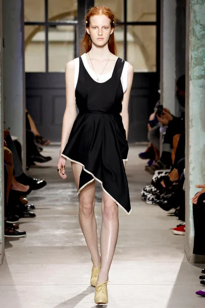 Look 14